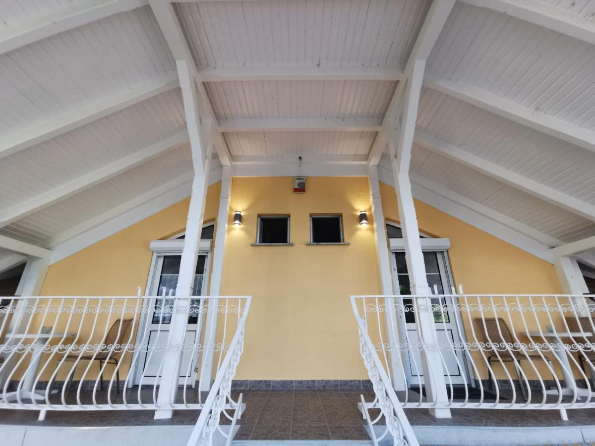 זמראדי Silver Beach Resort מראה חיצוני תמונה