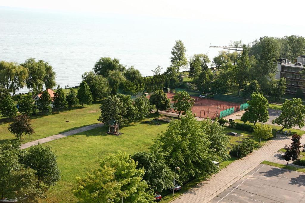 זמראדי Silver Beach Resort מראה חיצוני תמונה